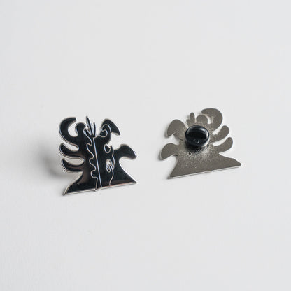 "Tripes" stabile enamel pin